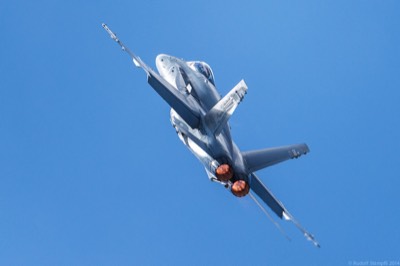 J-5017 McDonnell Douglas F/A-18C Hornet