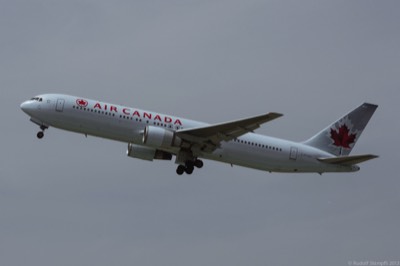 C-FCAG Boeing 767-375(ER)