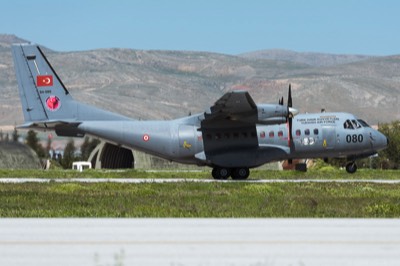 94-080 CASA CN-235-100M