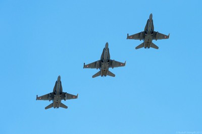 J-5011/J-5019/J-5234 McDonnell Douglas FA-18C/D Falcon